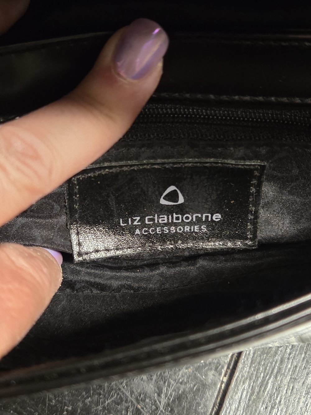 Vintage Liz Claiborne Black Shoulder Bag - 90s Baguette Style - Picture 3 of 7